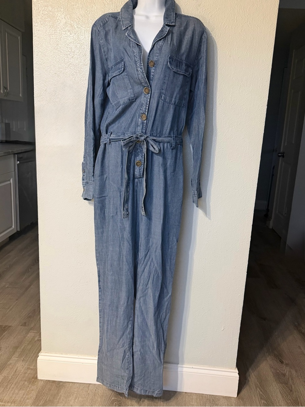 NWT Velvet Heart Blue Chambray Tencel Jumpsuit Sz Medium - Picture 4 of 10